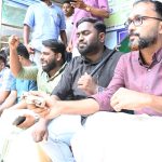 പവര്‍ കട്ട്; മലപ്പുറത്ത് മുസ്‌ലിം യൂത്ത് ലീഗിന്റെ പ്രതിഷേധം;കെഎസ്ഇബി ഓഫീസിന്റെ ഫ്യൂസ് ഊരി