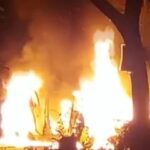 വയനാട് മാനന്തവാടി എരുമത്തെരുവിൽ കാറിൽ ഇരുന്ന് ദേഹത്ത് പെട്രോൾ ഒഴിച്ച് തീ കൊളുത്തിയ വ്യാപാരി മരിച്ചു.